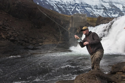 Two hand, but still right handed Two hand, but still right handed