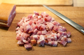 Bacon dices Bacon dices