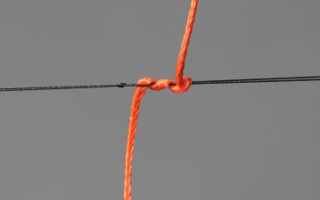 The loose knot The loose knot