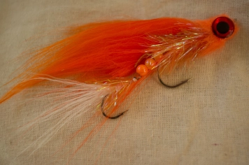 Pearls and hooks visible Pearls and hooks visible