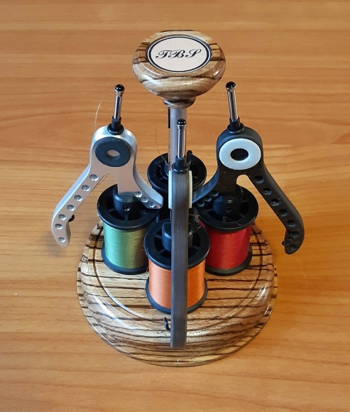 A nice stand for some nice bobbinholders A nice stand for some nice bobbinholders