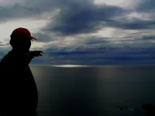 User submitted picture: reaching for God - sunhol...